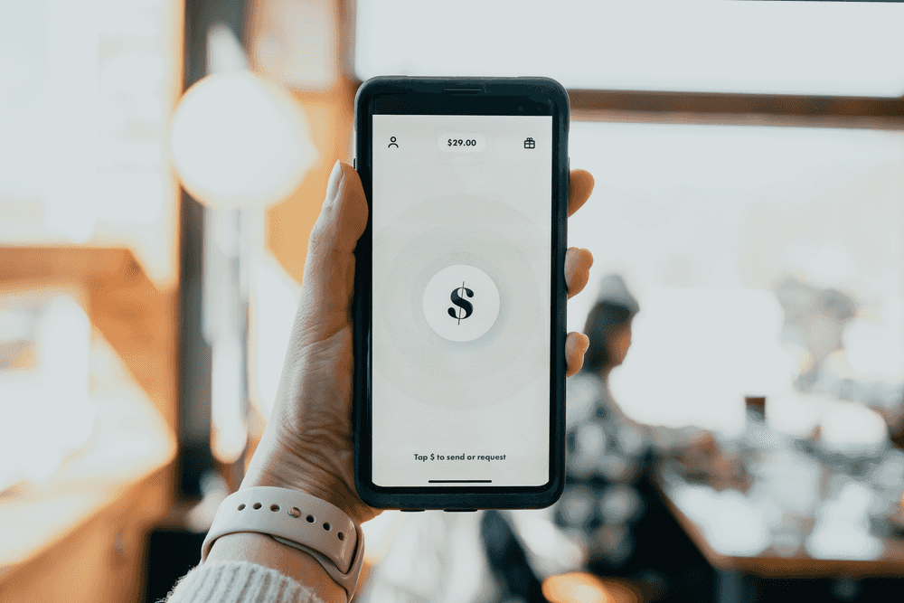 zakupy na smartfonie